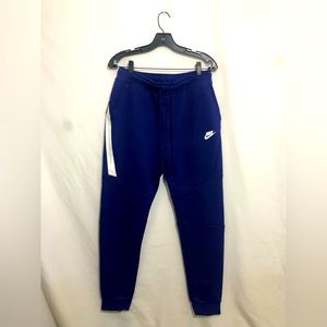Nike tech fleece joggers